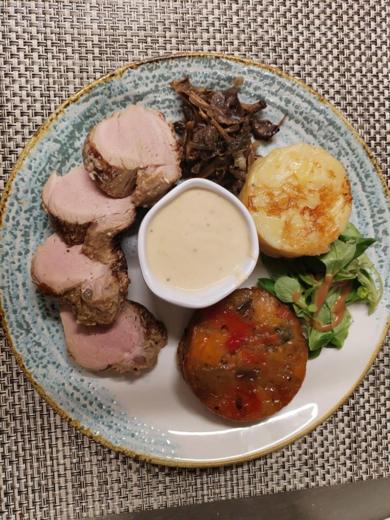 Rôti tranché et sa sauce