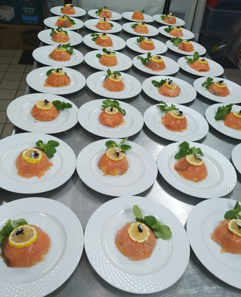 Assiettes dressées au saumon